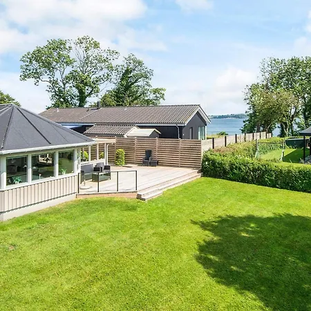 Two-bedroom In 2 Holiday home Aabenraa